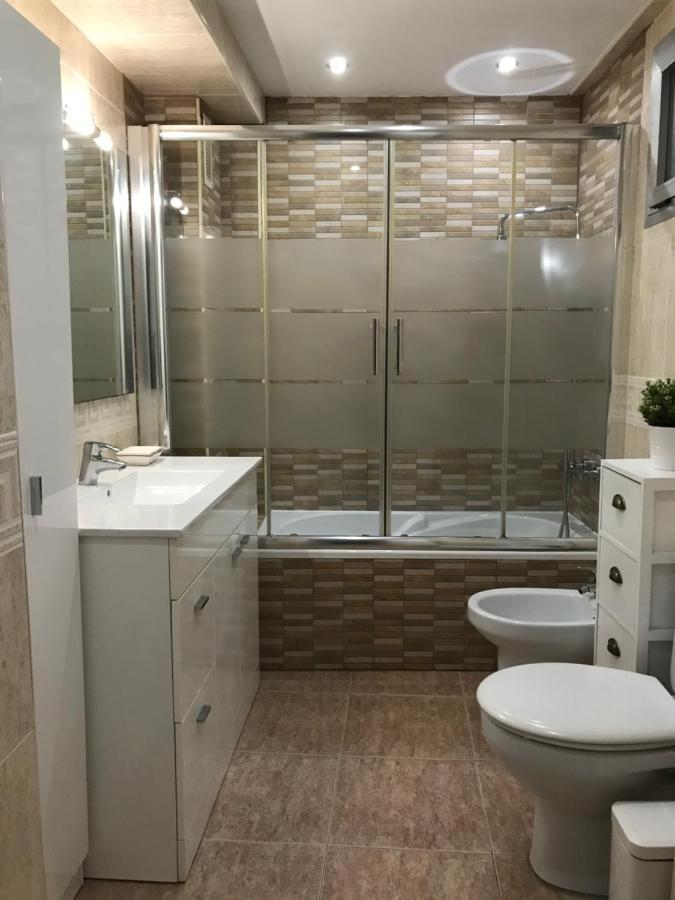 Apartamento Con Parking Gratis En El Centro, 2 Dormitorios Almeria Exterior photo