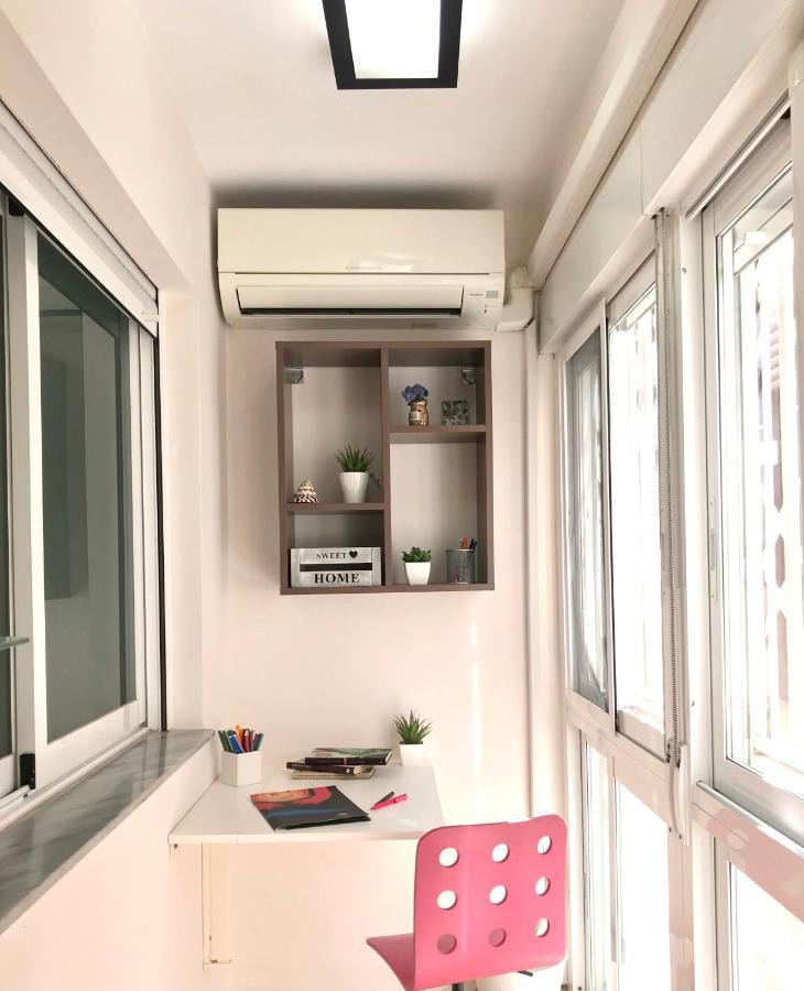 Apartamento Con Parking Gratis En El Centro, 2 Dormitorios Almeria Exterior photo
