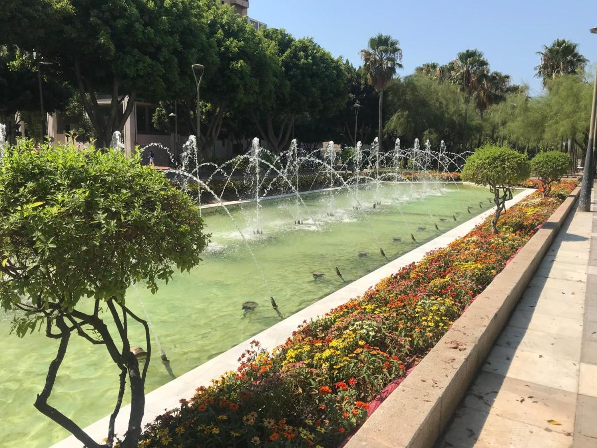 Apartamento Con Parking Gratis En El Centro, 2 Dormitorios Almeria Exterior photo